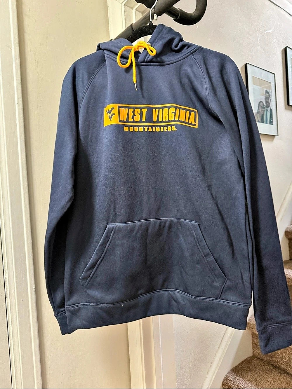 Colosseum Men's Hoodie Blue & Yellow Size Medium NWT